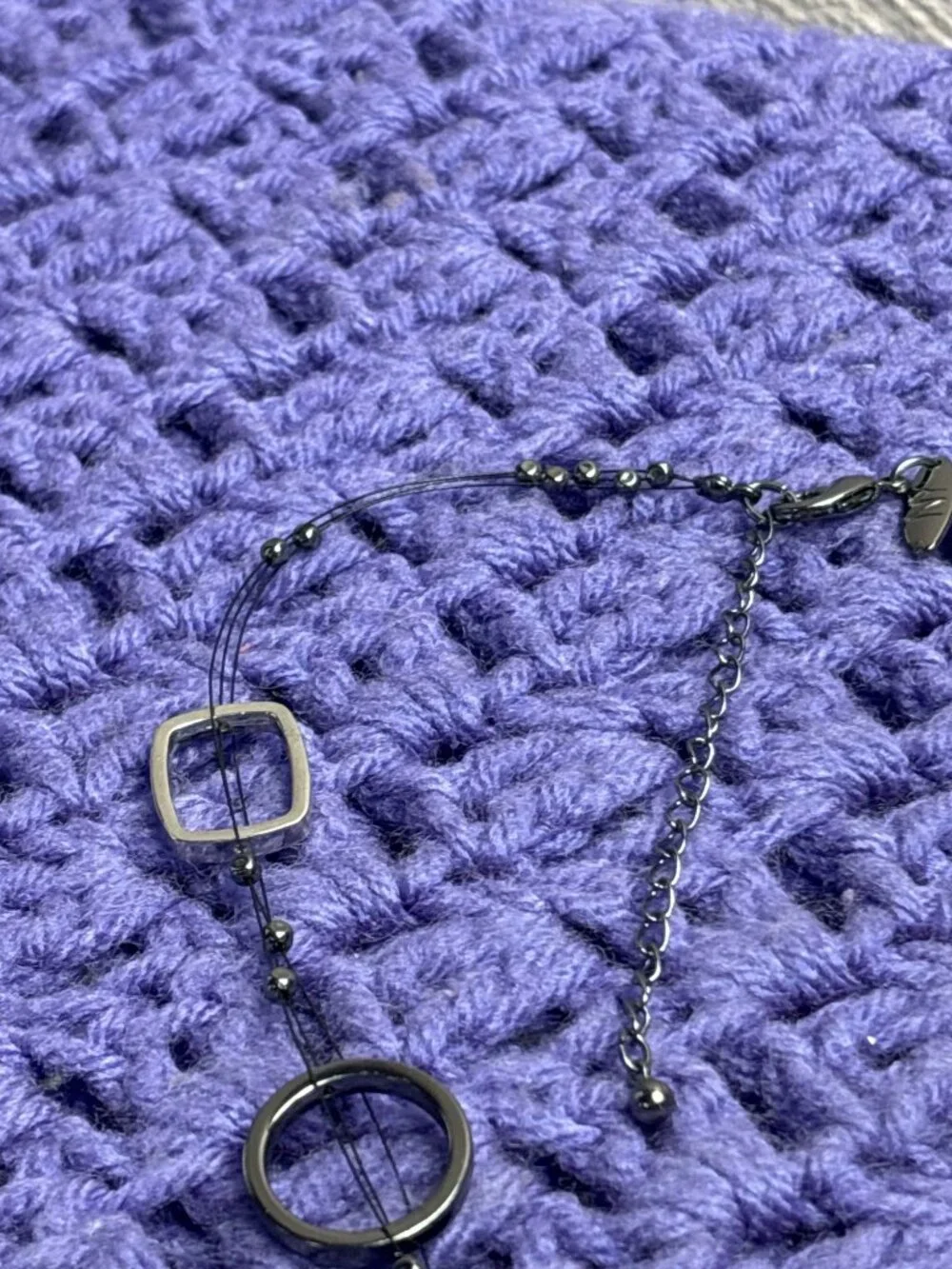NY New York & Company Gunmetal Silvertone Geometric Beaded Wire Necklace